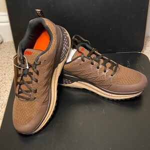 Hi-Tec Men's Brown and Black Athletic Shoes